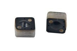 แท็กโลหะ Rfid U8 UHF ขนาด 6x6 มม. พร้อมวัสดุ FR4 ที่ได้รับการจัดอันดับ IP68