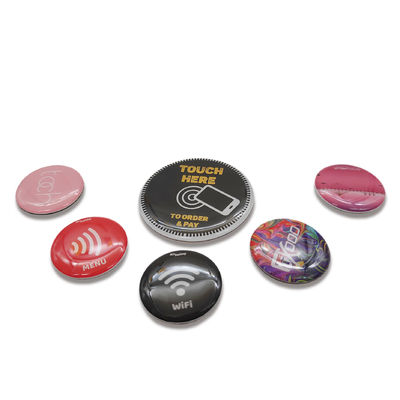 PET Substrate RFID บนแท็กโลหะ แท็ก NFC ป้องกันโลหะอีพ็อกซี่ 30 มม