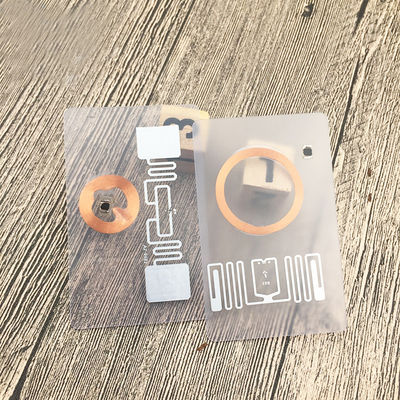 LF UHF ไฮบริดสมาร์ทการ์ด RFID บัตรความถี่คู่ผิวมัน