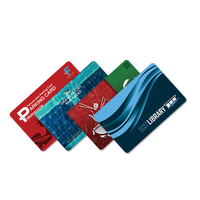 บัตร RFID UHF สีขาว บัตร RFID แบบพาสซีฟ 860-960MHz ISO/IEC 18000-6C